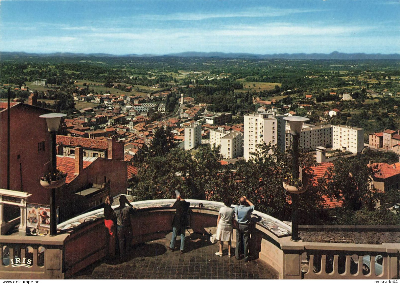 THIERS - VUE PRISE DE LA TERRASSE ET LA TABLE D ORIENTATION - Thiers