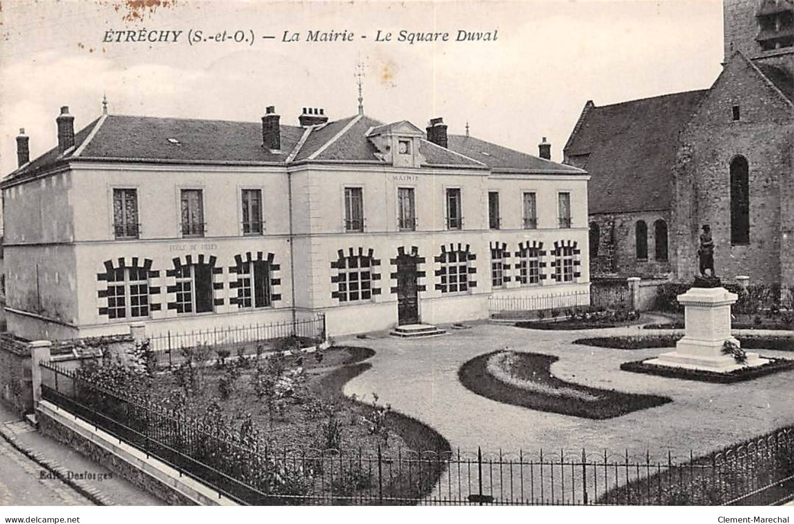 ETRECHY - La Mairie - Très Bon état - Etrechy