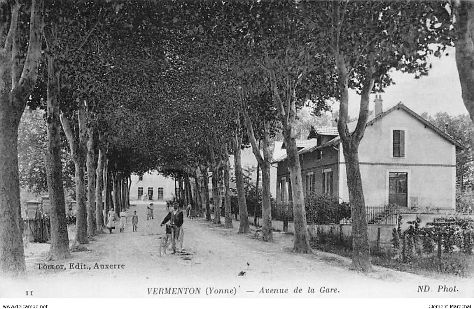 VERMENTON - Avenue De La Gare - état - Vermenton