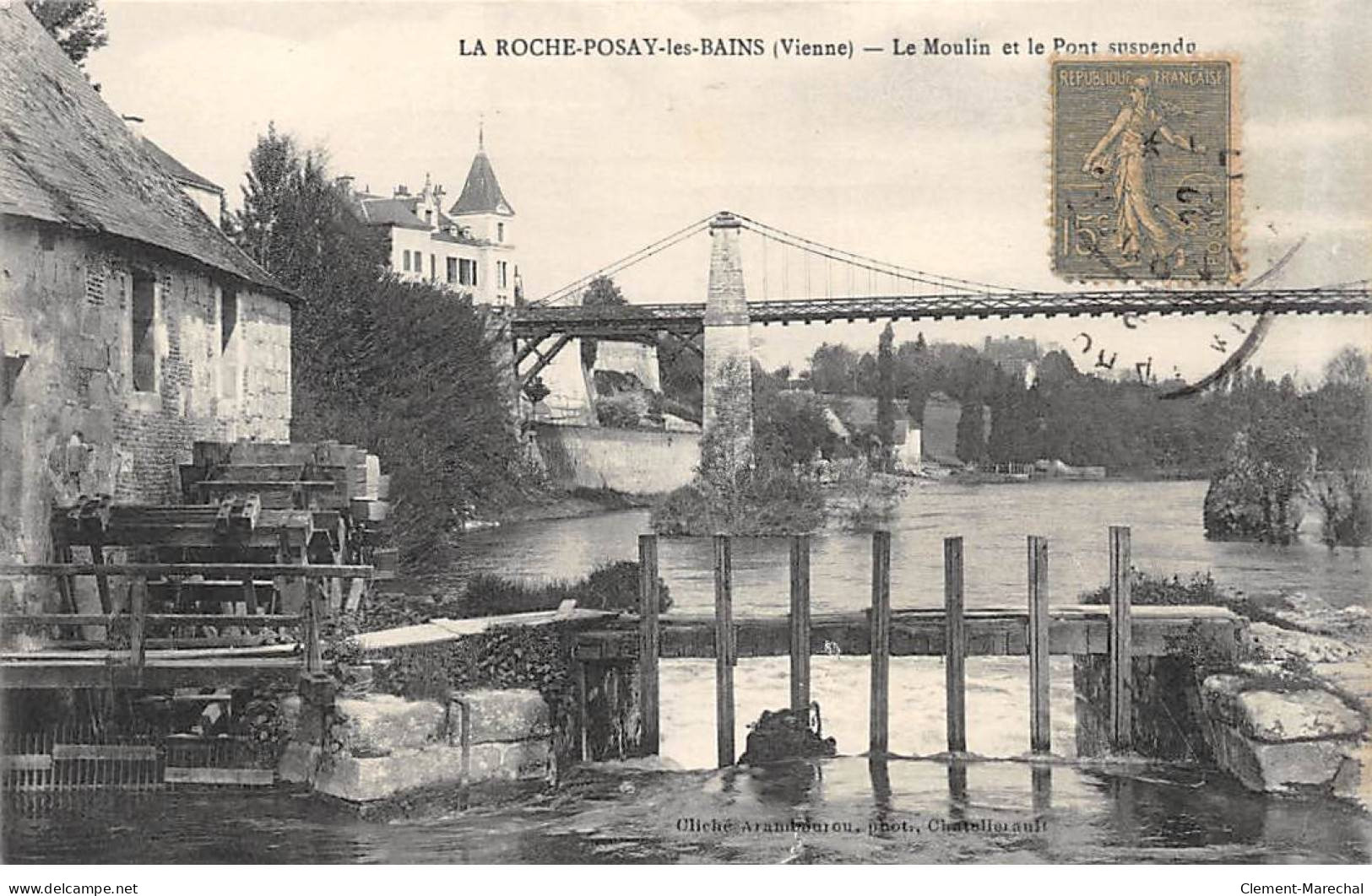 LA ROCHE POSAY LES BAINS - Le Moulin Et Le Pont Suspendu - Très Bon état - La Roche Posay