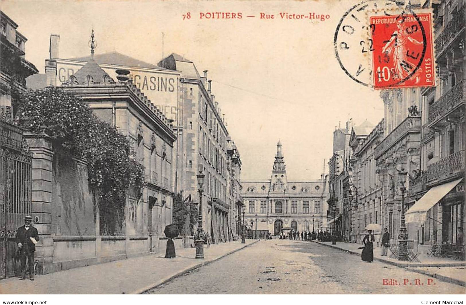 POITIERS - Rue Victor Hugo - Très Bon état - Poitiers