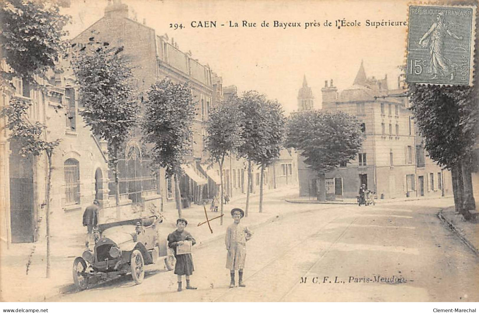 CAEN - La Rue De Bayeux Près De L'Ecole Supérieure - Très Bon état - Caen