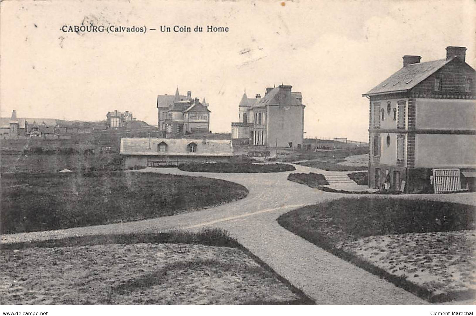 CABOURG - Un Coin Du Home - état - Cabourg