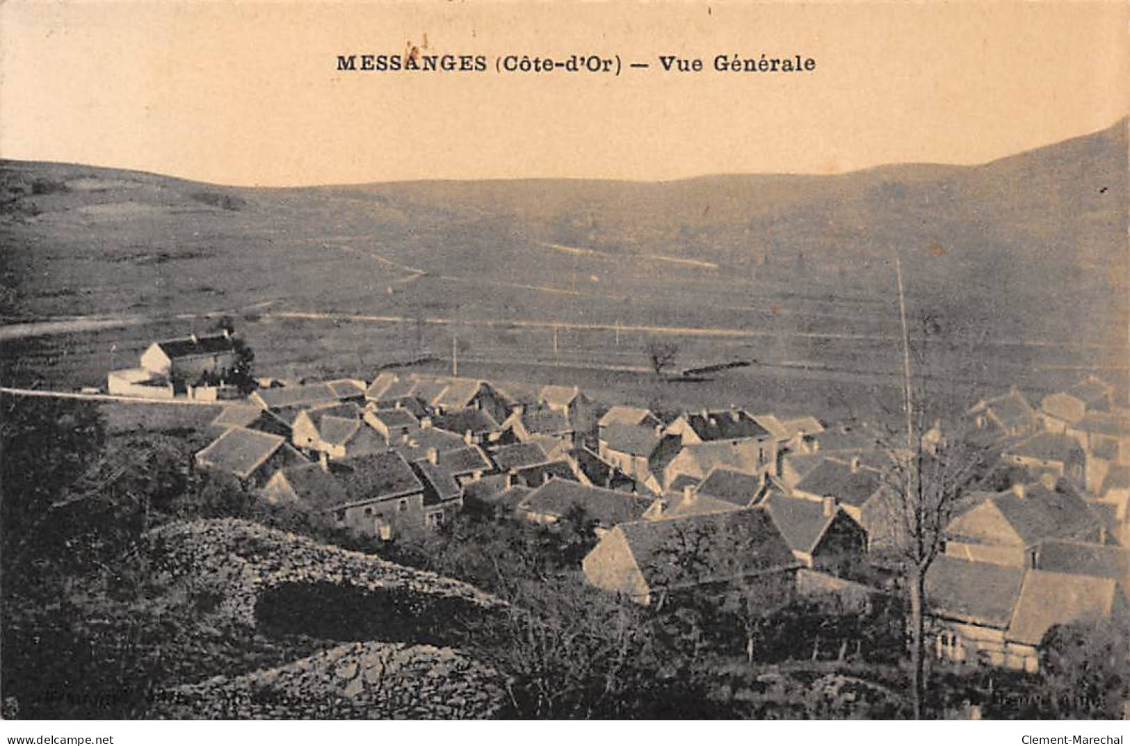 MESSANGES - Vue Générale - Très Bon état - Sonstige & Ohne Zuordnung