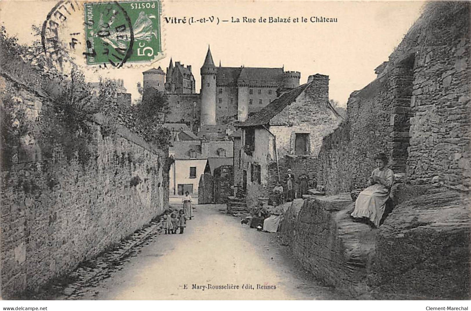 VITRE - La Rue De Balazé Et Le Château - Très Bon état - Vitre
