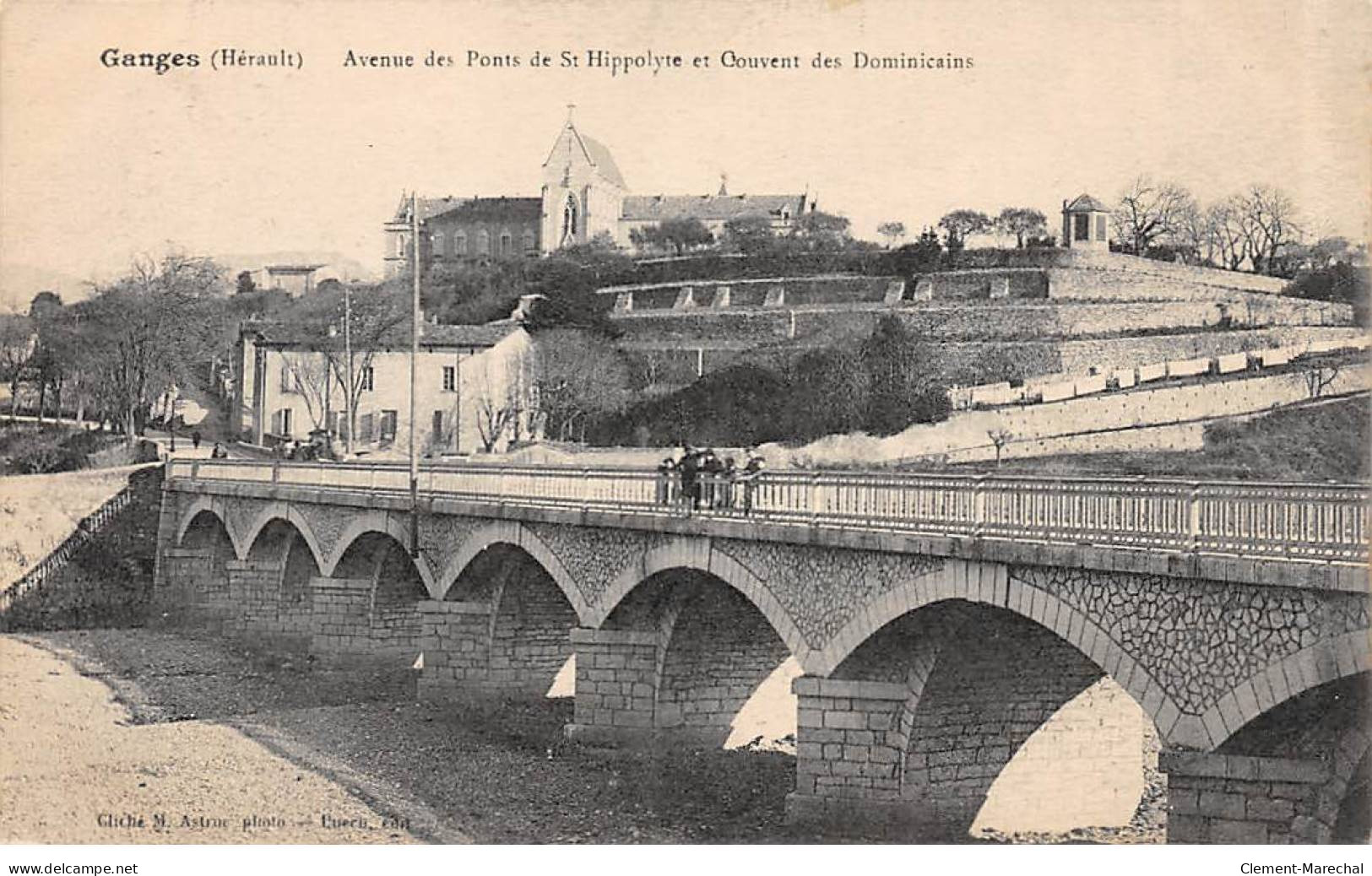 GANGES - Avenue Des Ponts De Saint Hippolyte Et Couvent Des Dominicains - état - Ganges