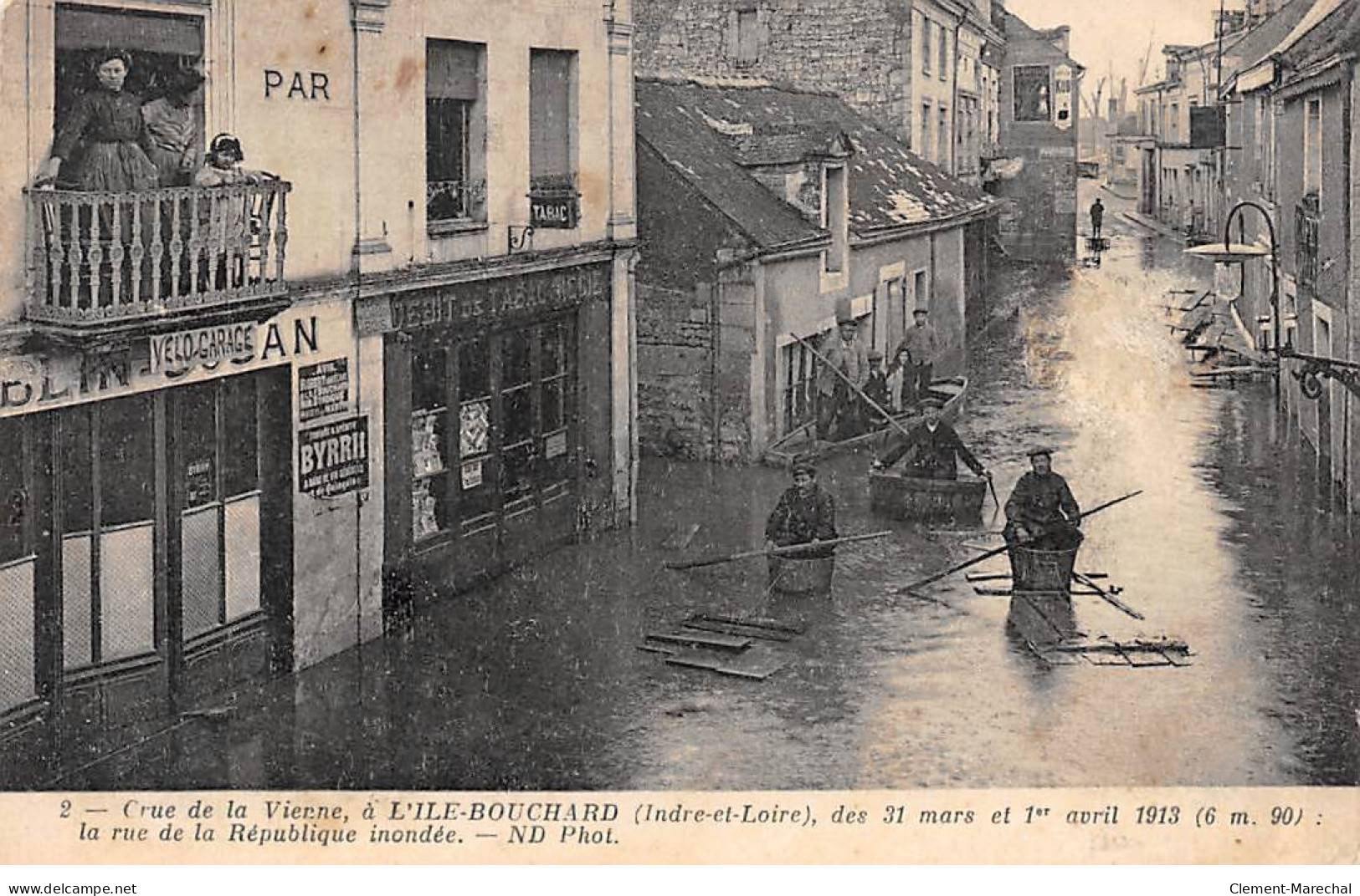 Crue De La Vienne à L'ILE BOUCHARD 1913 - La Rue De La République - Très Bon état - L'Île-Bouchard