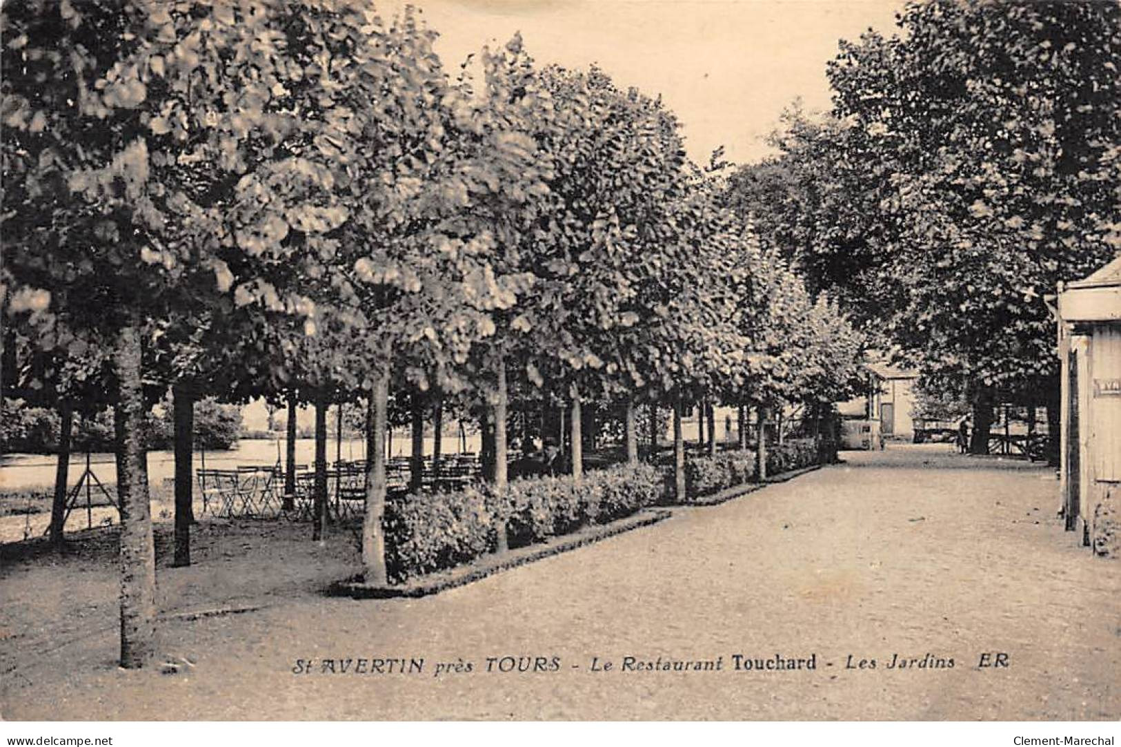 SAINT AVERTIN Près TOURS - Le Restaurant Touchard - Très Bon état - Saint-Avertin