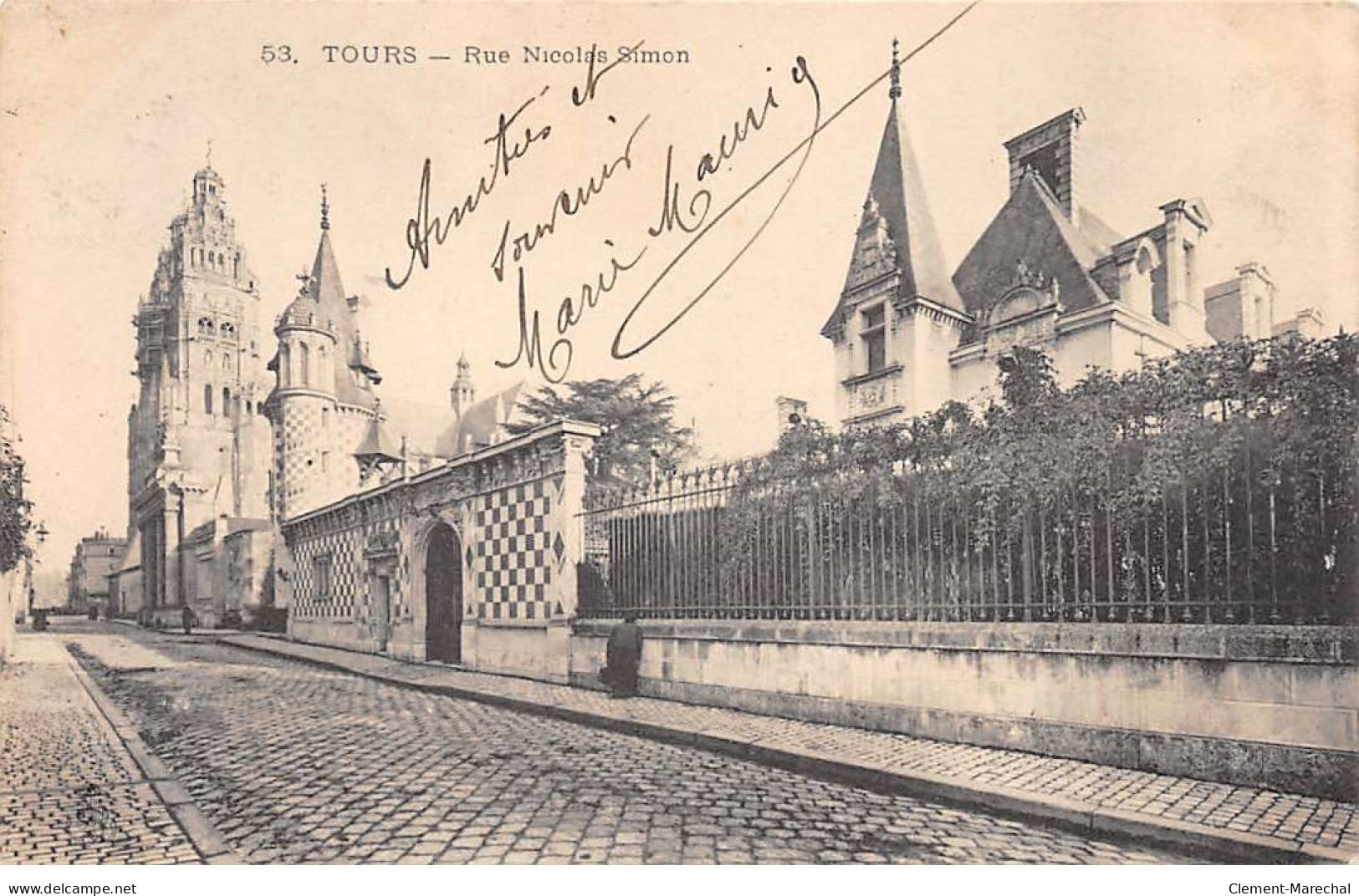 TOURS - Rue Nicolas Simon - Très Bon état - Tours