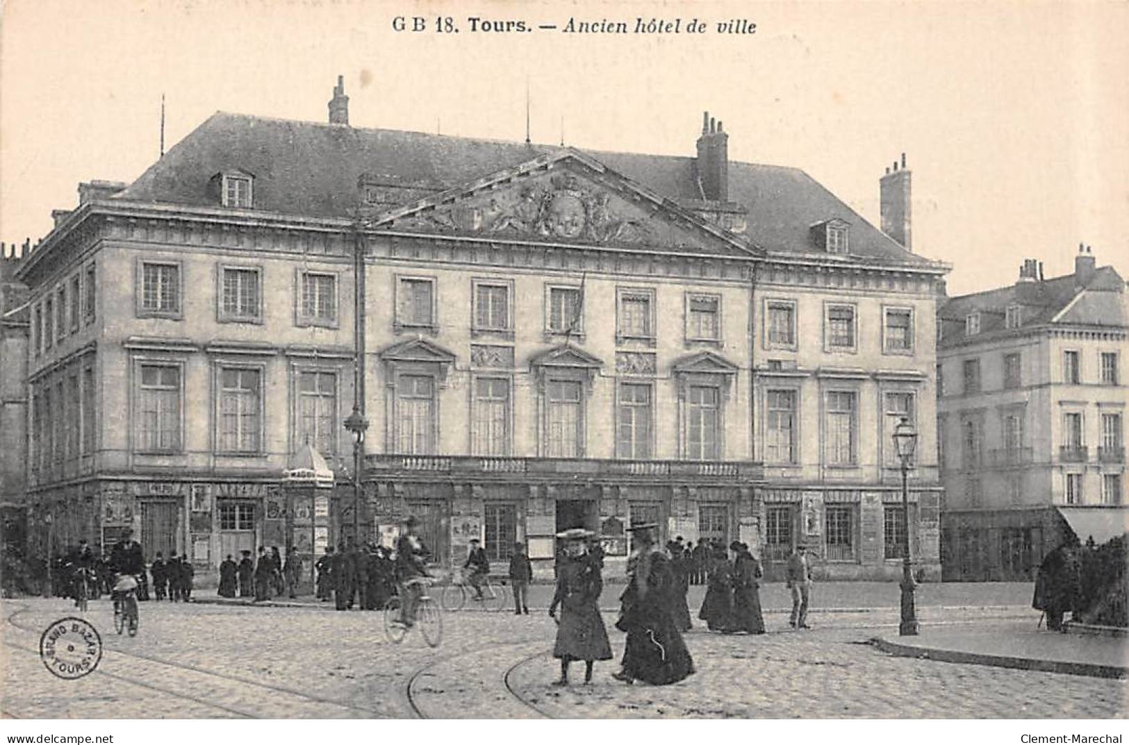 TOURS - Ancien Hôtel De Ville - Très Bon état - Tours