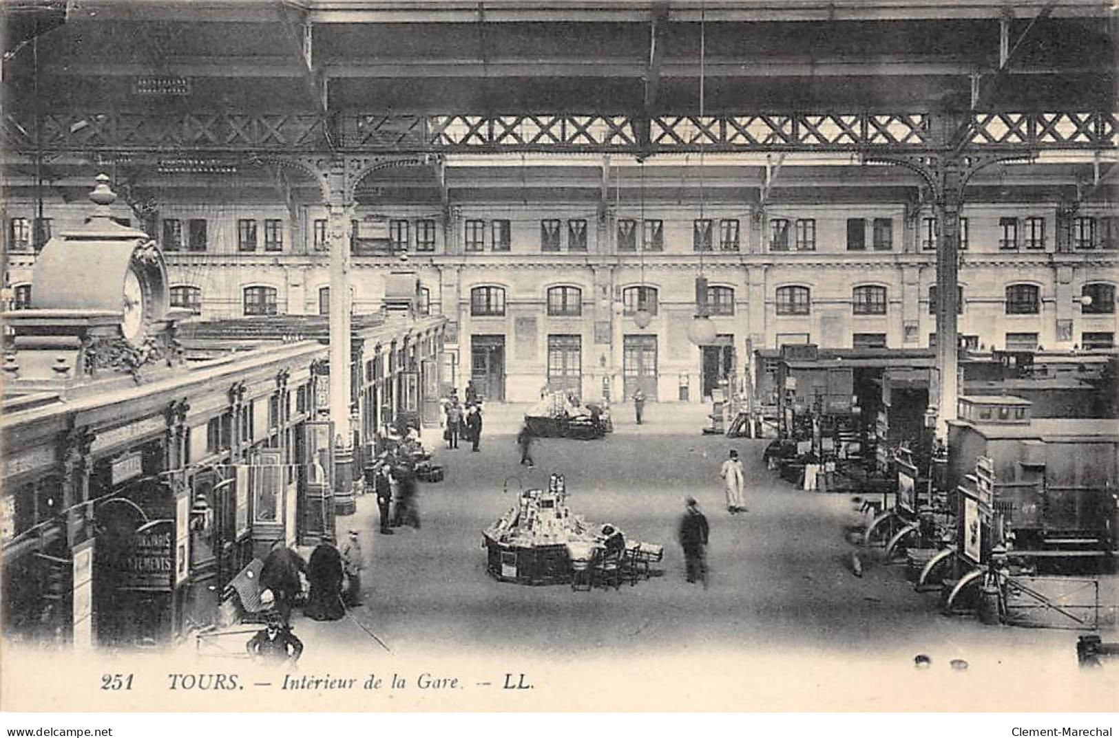 TOURS - Intérieur De La Gare - Très Bon état - Tours