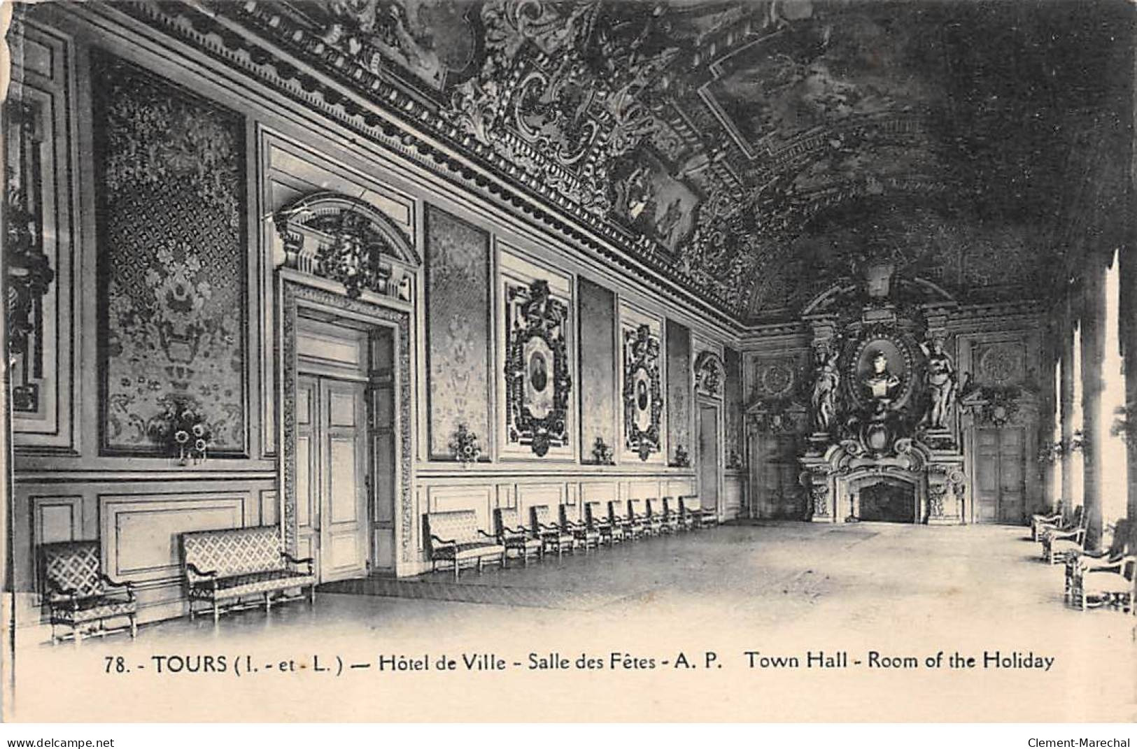 TOURS - Hôtel De Ville - Salle Des Fêtes - Très Bon état - Tours