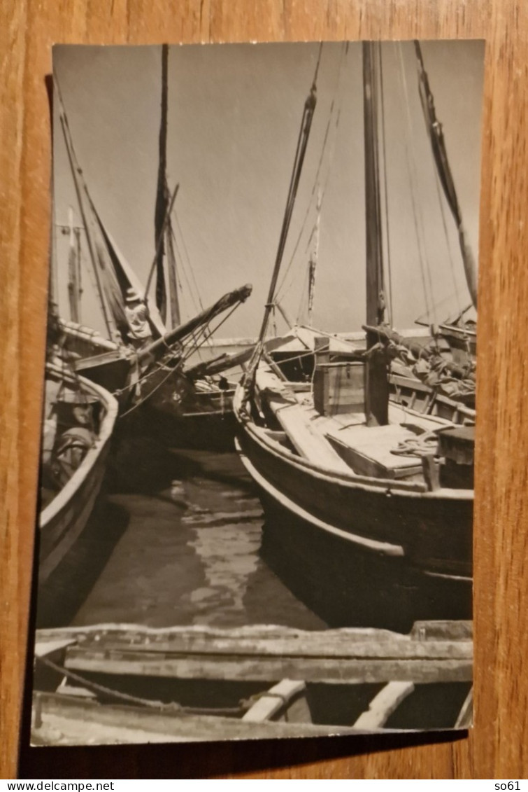 19464.   Fotografia Cartolina D'epoca Barche Al Porto Italia - 13,5x8,5 - Bateaux