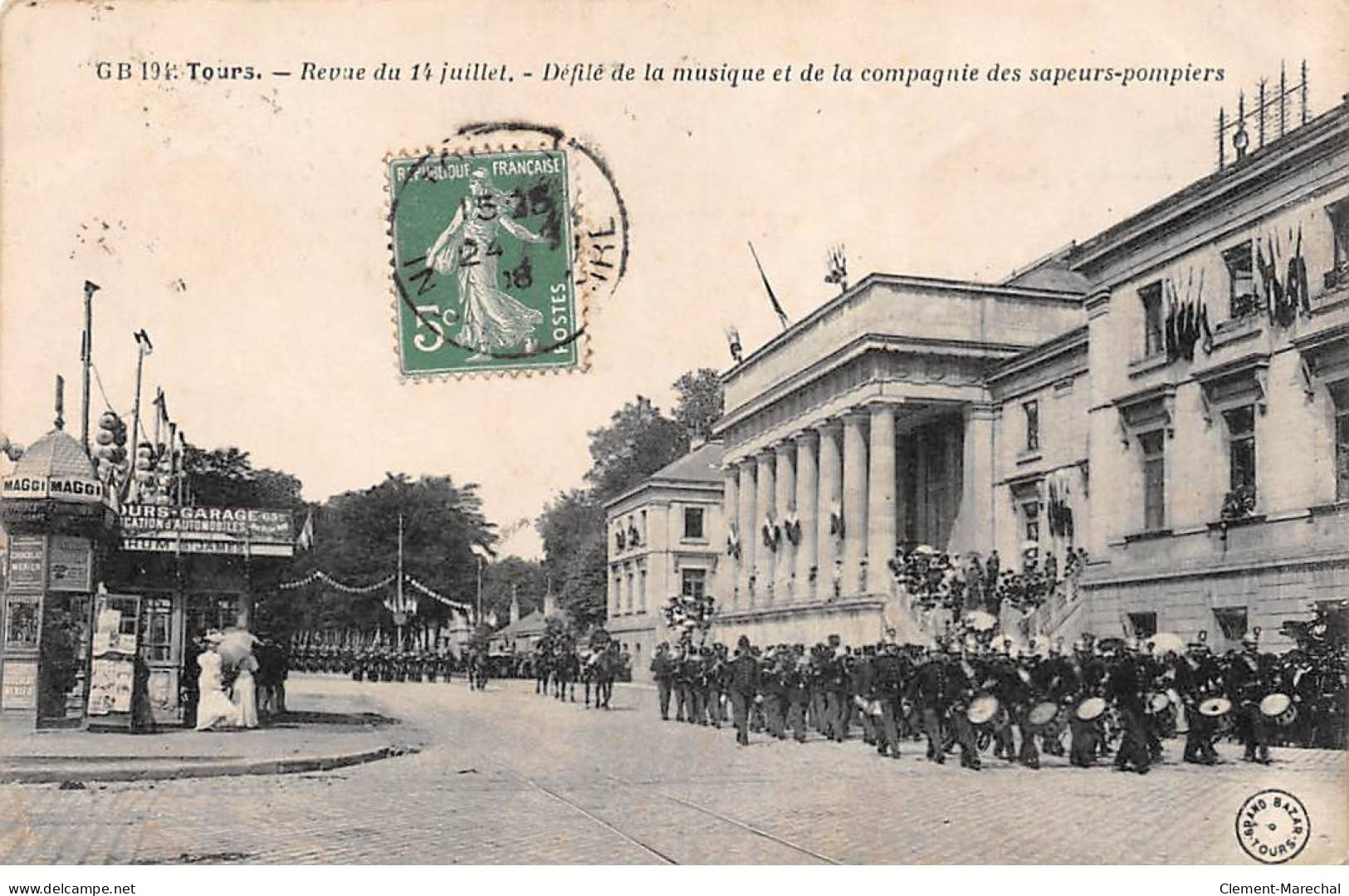 TOURS - Revue Du 14 Juillet - Défilé De La Musique Et De La Compagnie Des Sapeurs Pompiers - Très Bon état - Tours