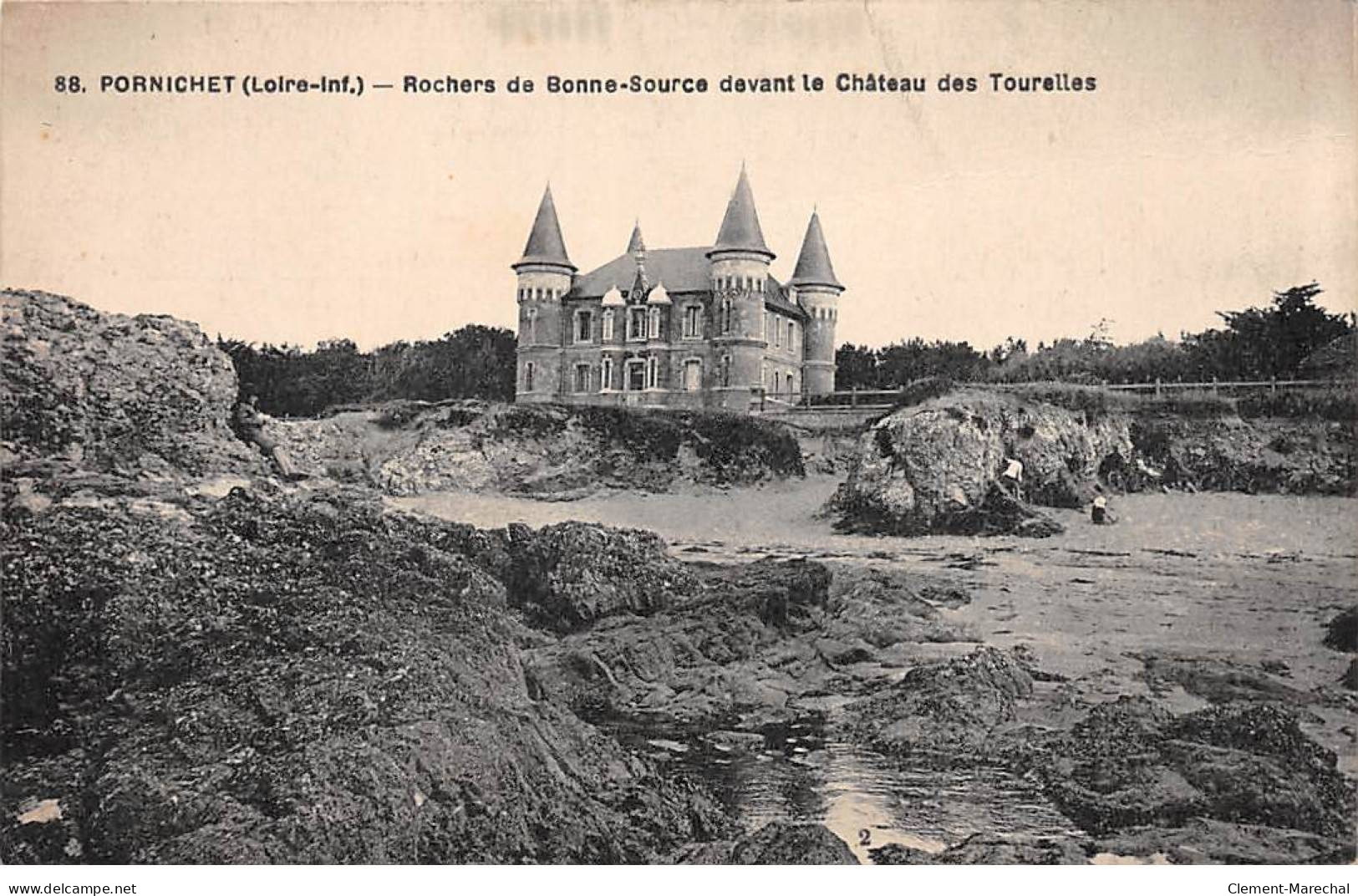 PORNICHET - Rochers De Bonne Source Devant Le Château Des Tourelles - Très Bon état - Pornichet