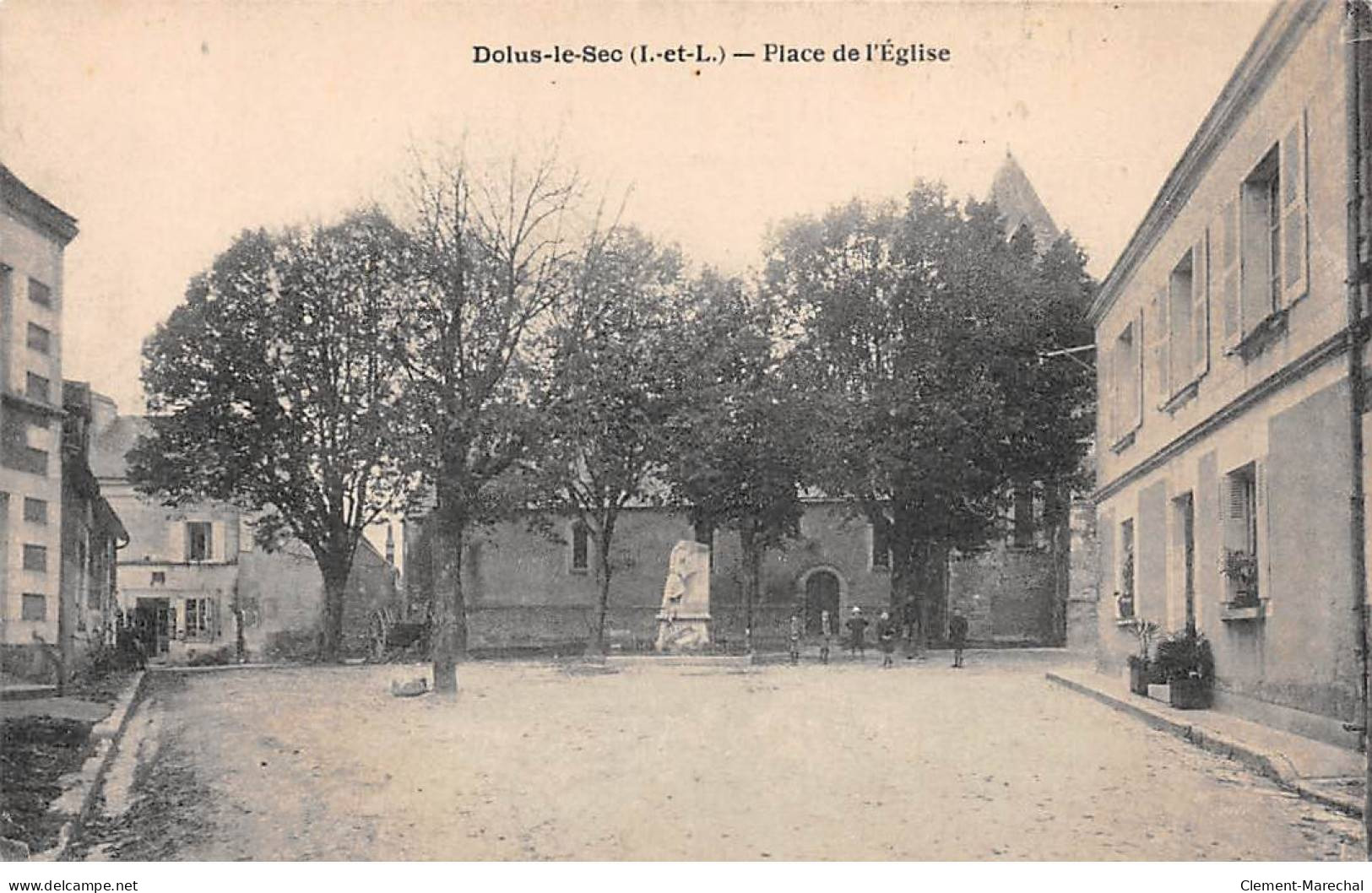 DOLUS LE SEC - Place De L'Eglise - Très Bon état - Other & Unclassified
