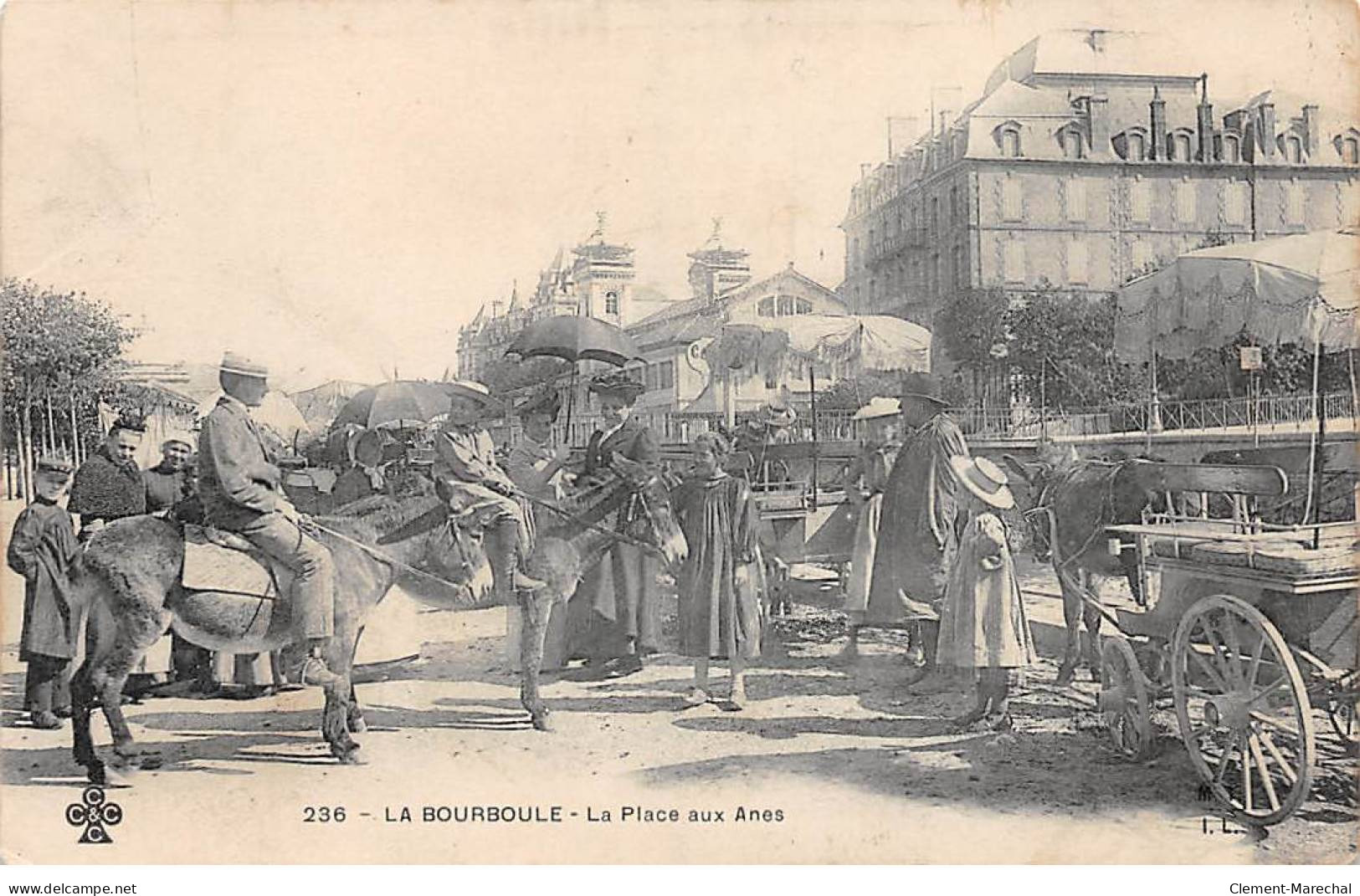 LA BOURBOULE - La Place Aux Anes - Très Bon état - La Bourboule