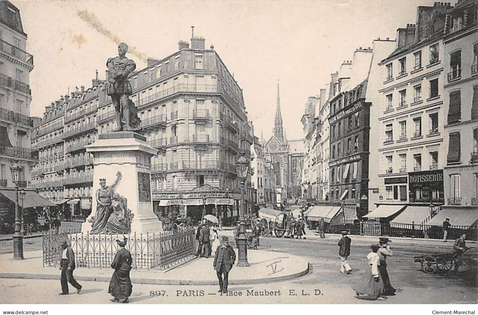 PARIS - Place Maubert - Très Bon état - Markten, Pleinen
