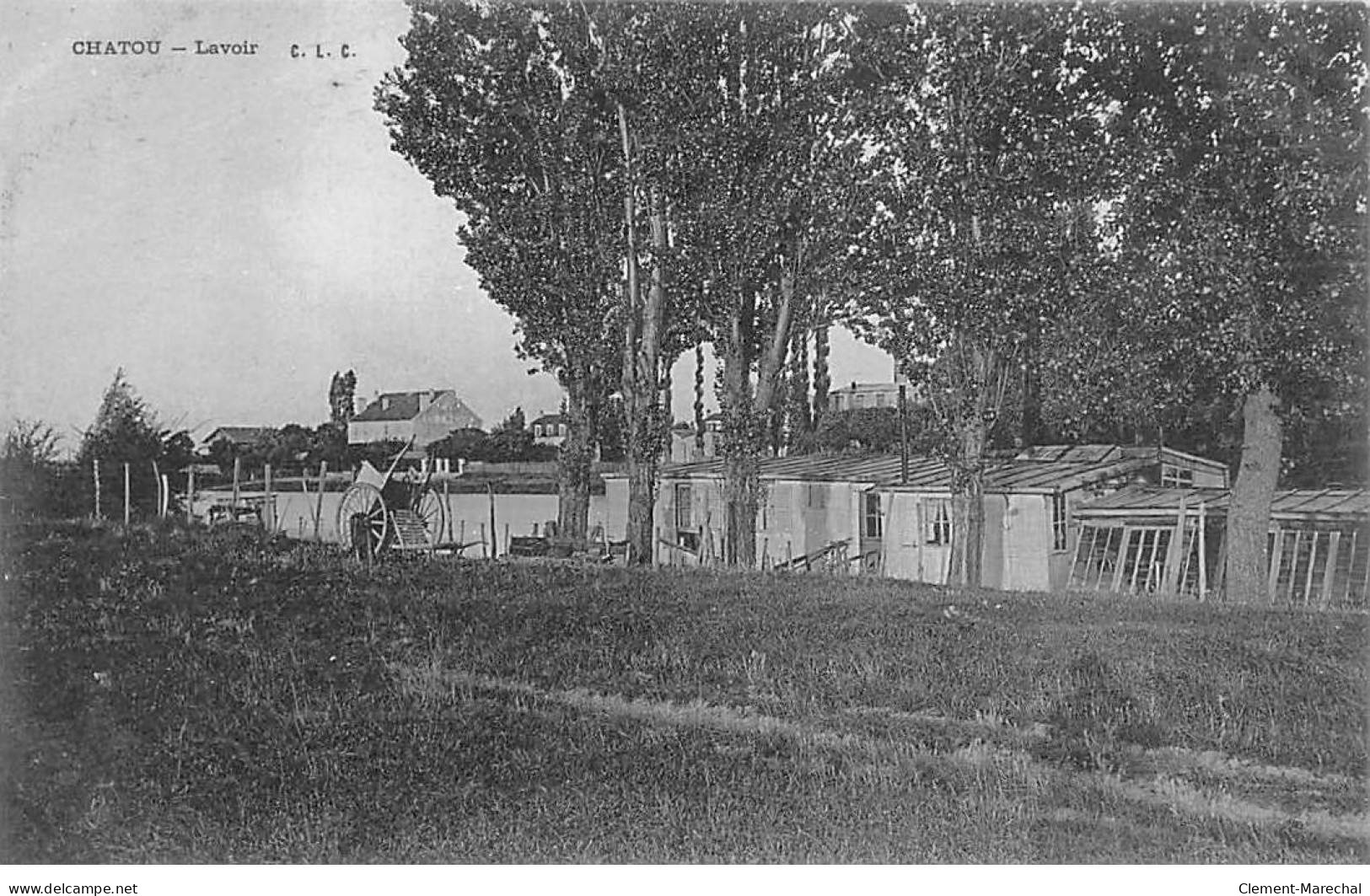 CHATOU - Lavoir - Très Bon état - Chatou