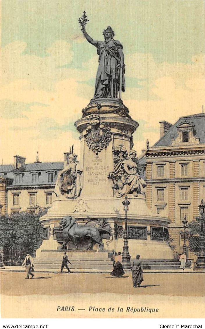 PARIS - Place De La République - Très Bon état - Markten, Pleinen