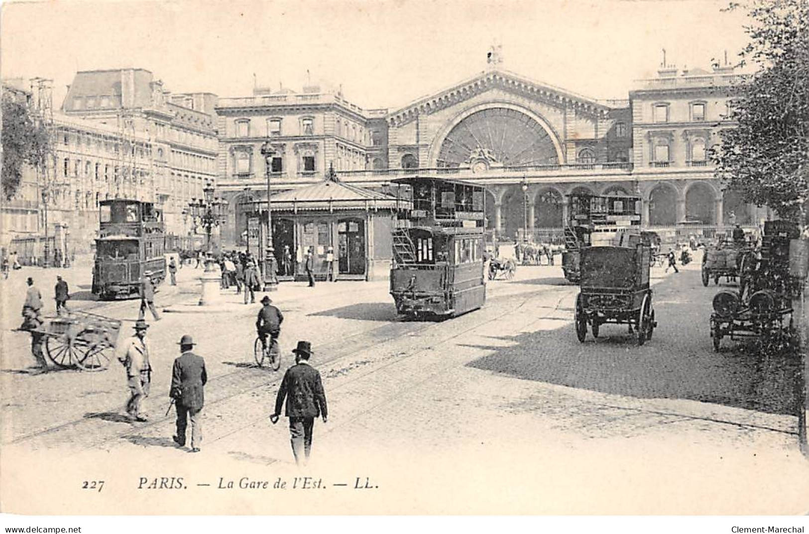 PARIS - La Gare De L'Est - Très Bon état - Metro, Estaciones