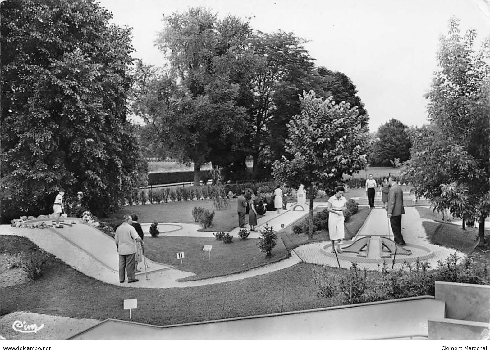 VITTEL - Le Golf Miniature - Très Bon état - Contrexeville