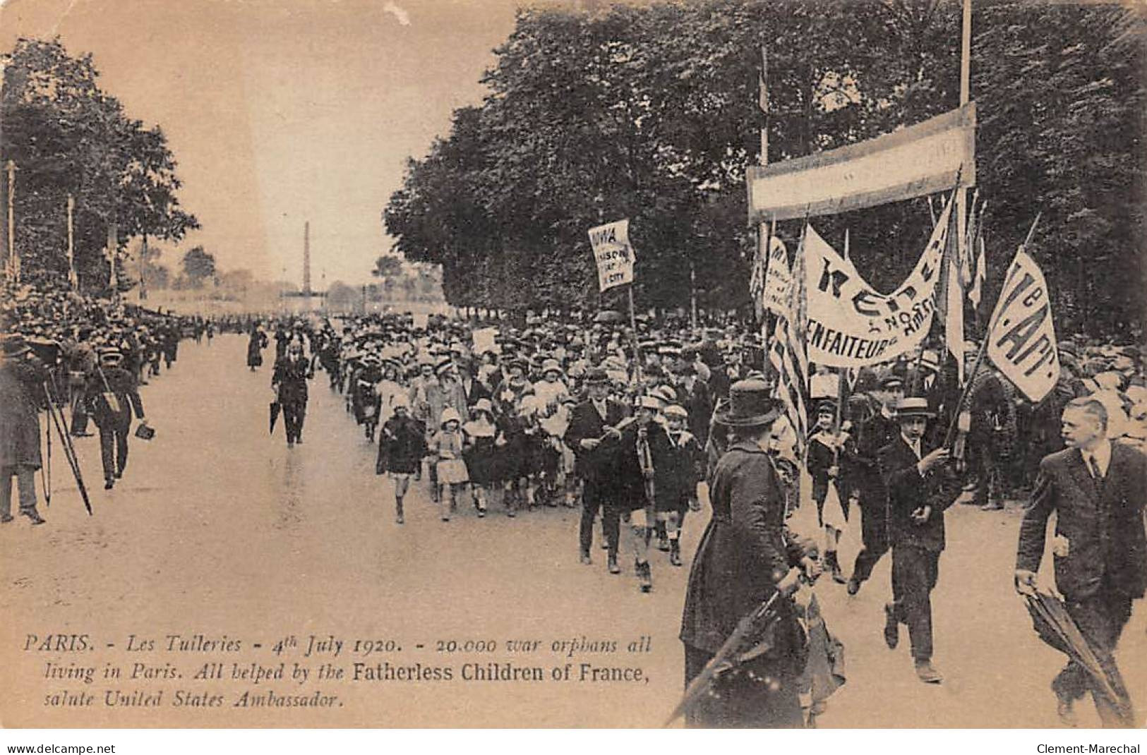 PARIS - Les Tuileries - 4 Juillet 1920 - Fatherless Children Of France - Très Bon état - Parques, Jardines