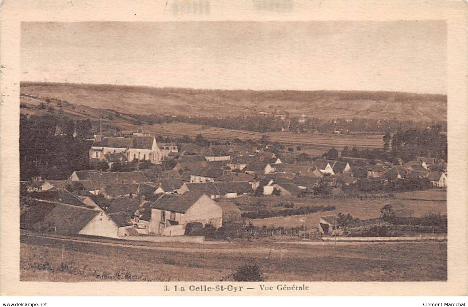 LA CELLE SAINT CYR - Vue Générale - Très Bon état - Autres & Non Classés