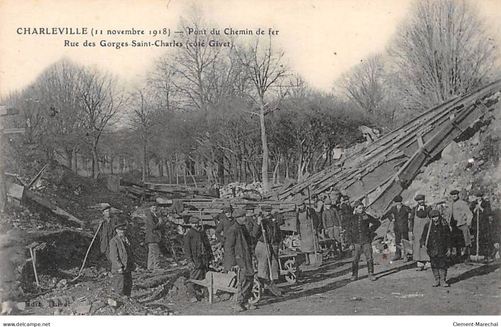 CHARLEVILLE - 1918 - Pont Du Chemin De Fer - Rue Des Gorges Saint Charles - Très Bon état - Charleville