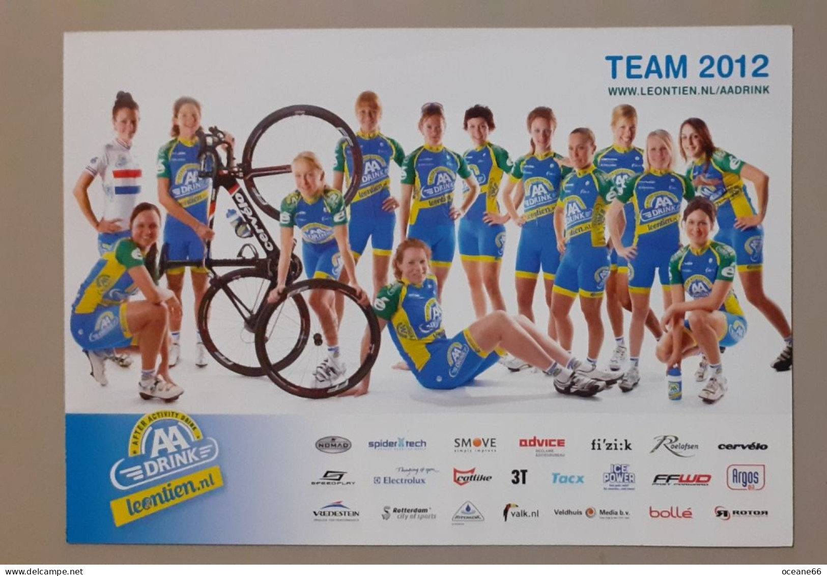 Autographe Lucy Martin Aa Drink Format 13 X 18.5 Cm - Ciclismo