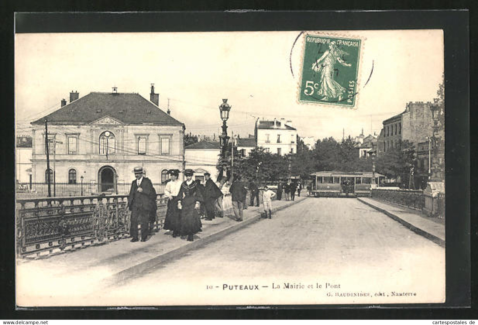 CPA Outeaux, La Mairie Et Le Pont, Tramway  - Andere & Zonder Classificatie