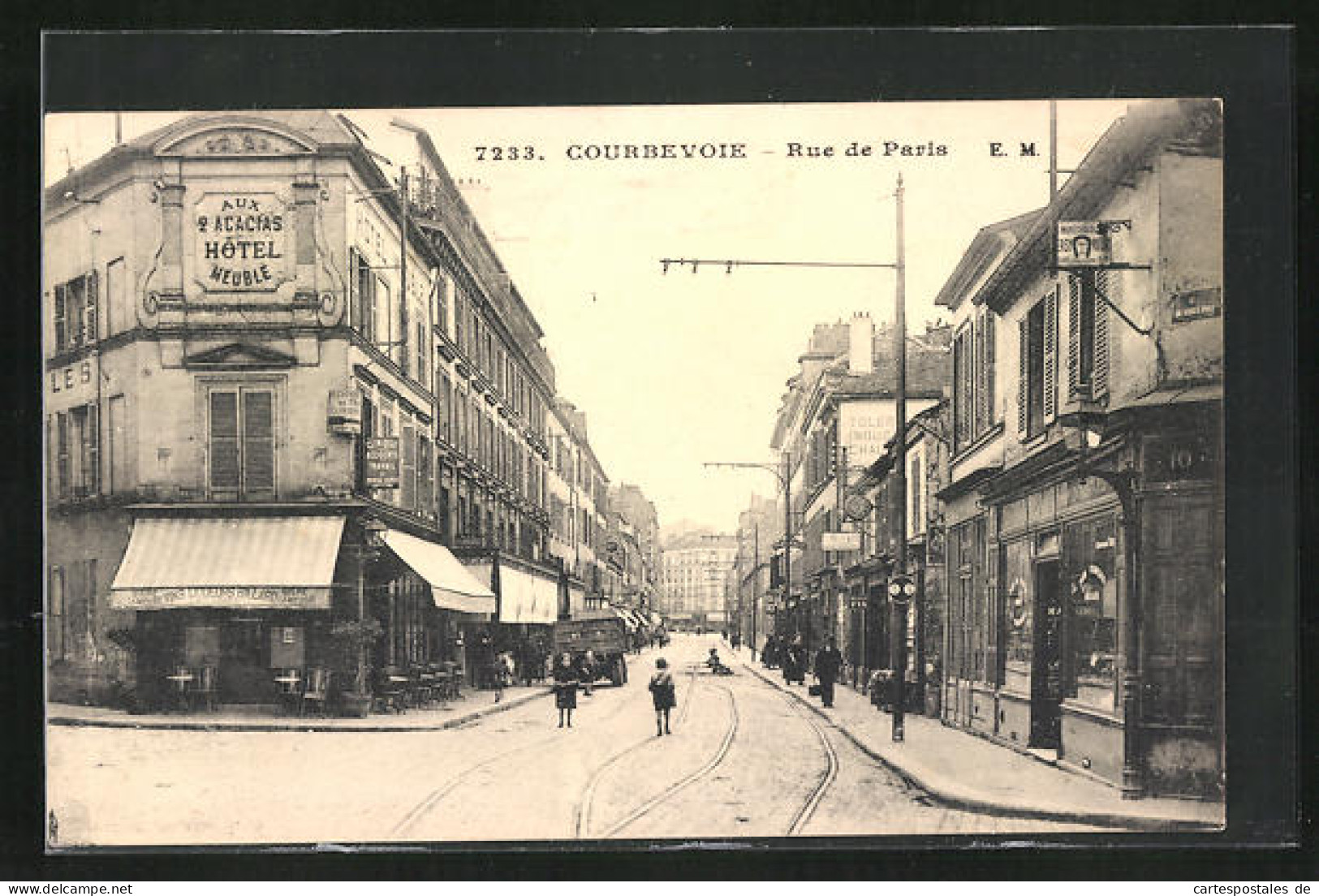 CPA Courbevoie, Rue De Paris  - Courbevoie