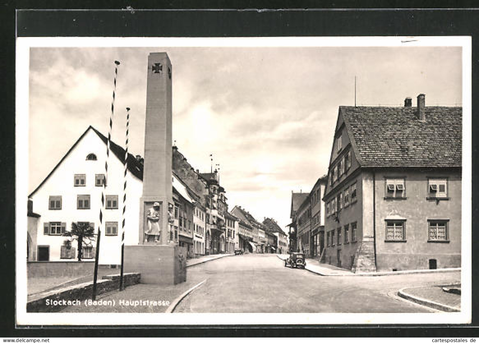 AK Stockach / Baden, Hauptstrasse Mit Kriegerdenkmal  - Stockach