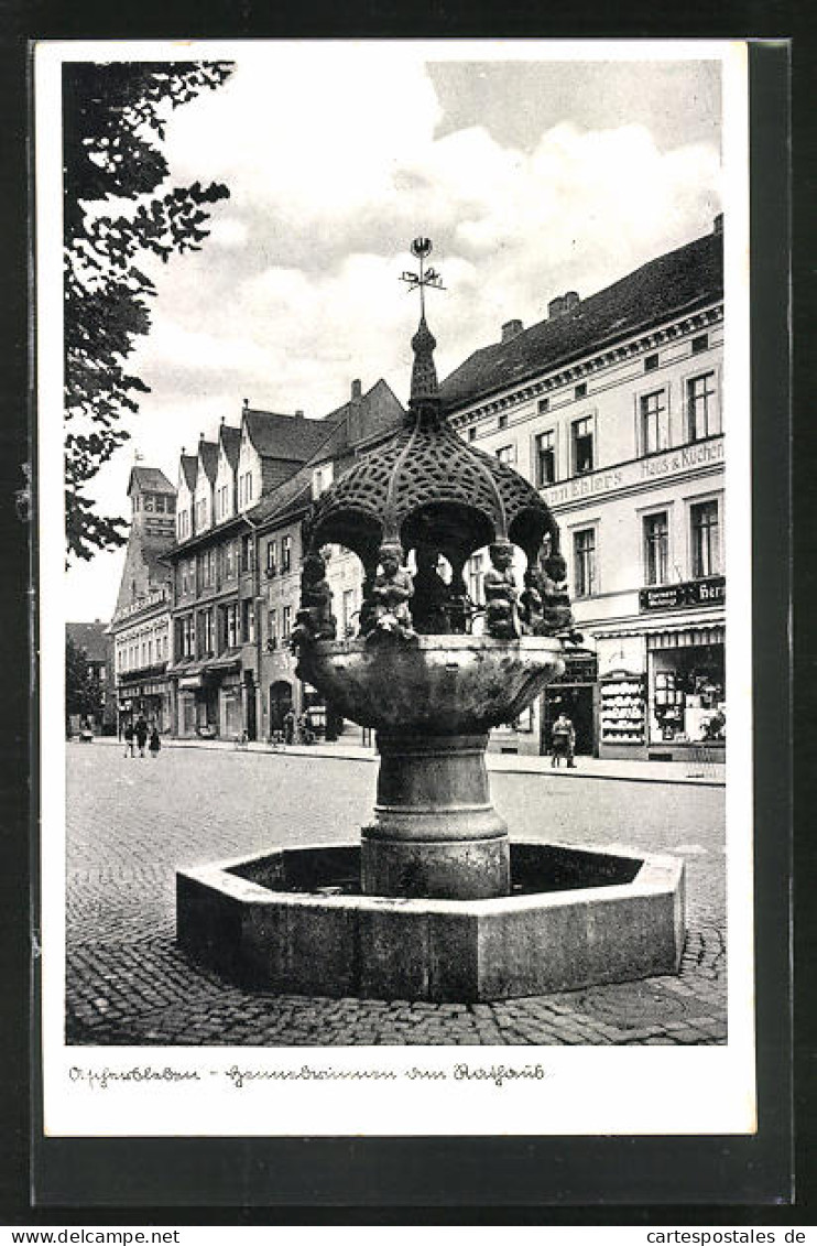 AK Aschersleben, Marktplatz Mit Brunnen Am Rathaus  - Aschersleben