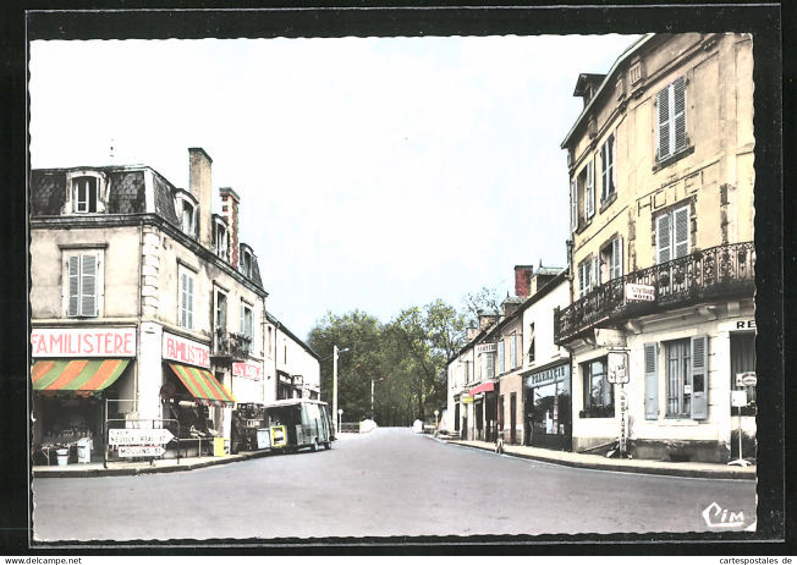 CPA Jaligny-sur-Besbre, Rue Du Pont  - Autres & Non Classés