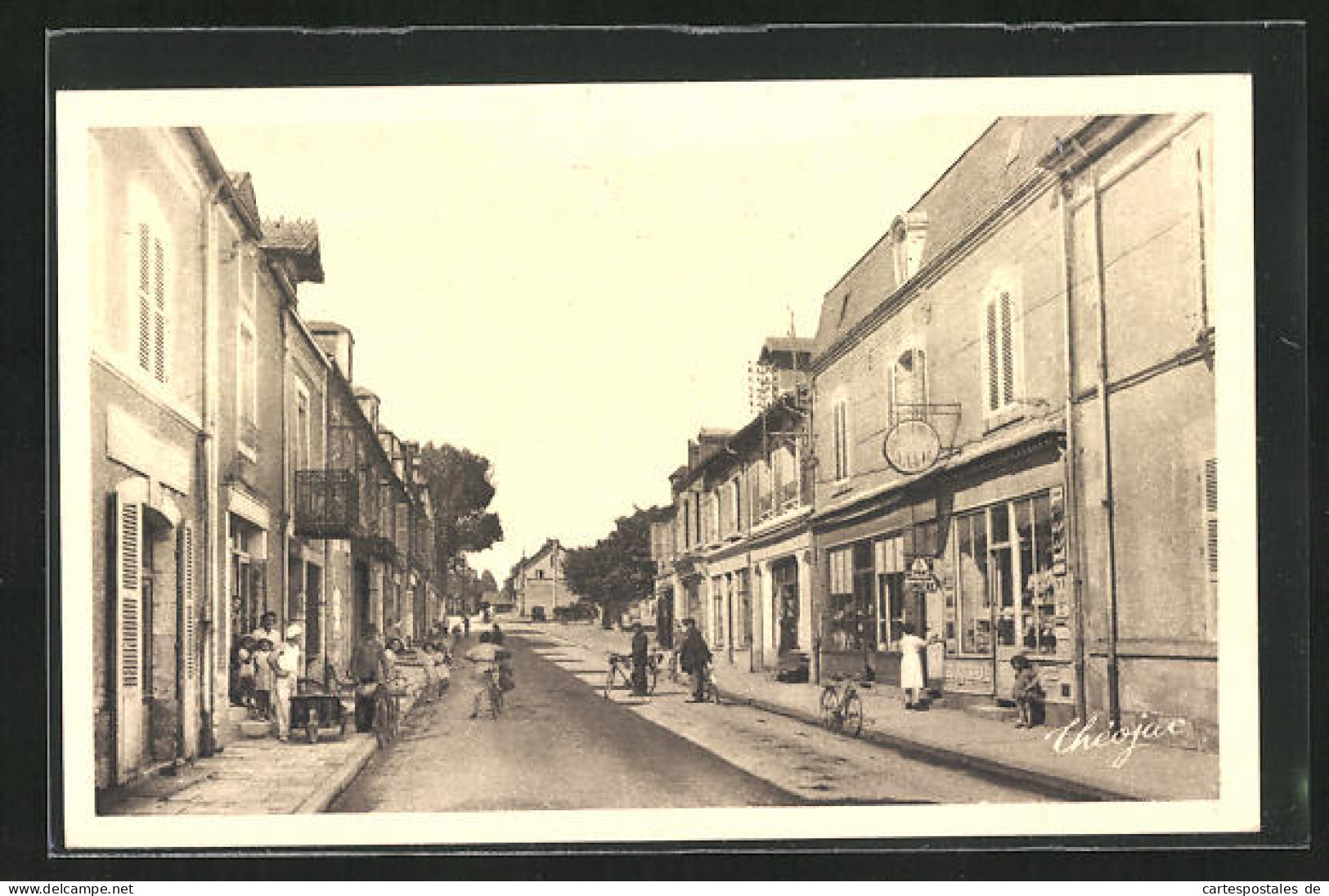CPA Vallon-en-Sully, Rue Paul-Constant, Vue De La Rue  - Other & Unclassified