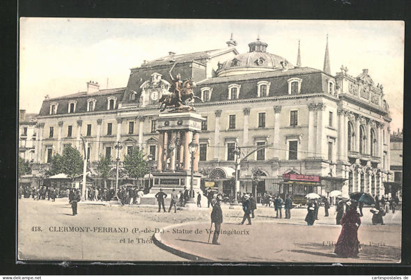 CPA Clermont-Ferrand, Statue De Veringétorix Et Le Théâtre  - Autres & Non Classés