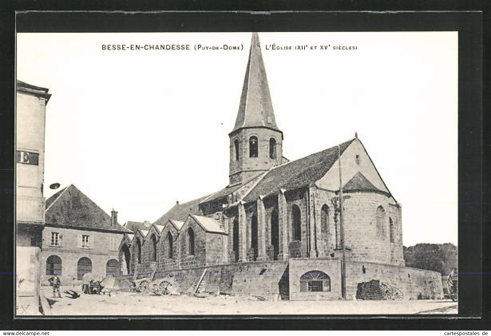 CPA Besse-en-Chandesse, L`Èglise  - Autres & Non Classés