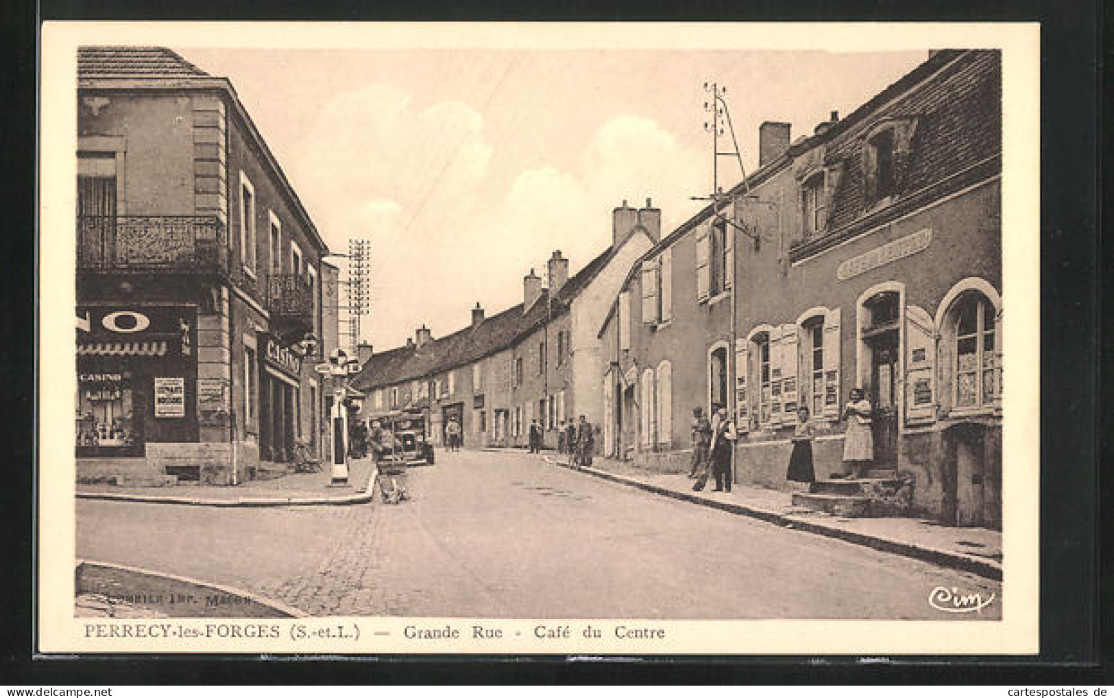 CPA Perrecy-les-Forges, Grande Rue, Café Du Centre  - Autres & Non Classés