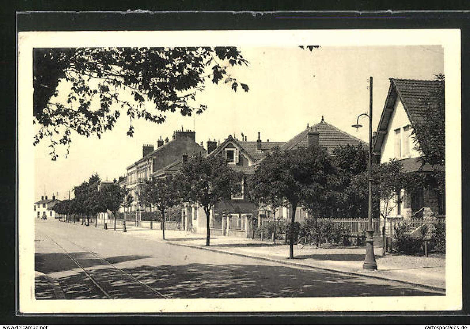 CPA Louhans, Avenue Des Gares  - Louhans