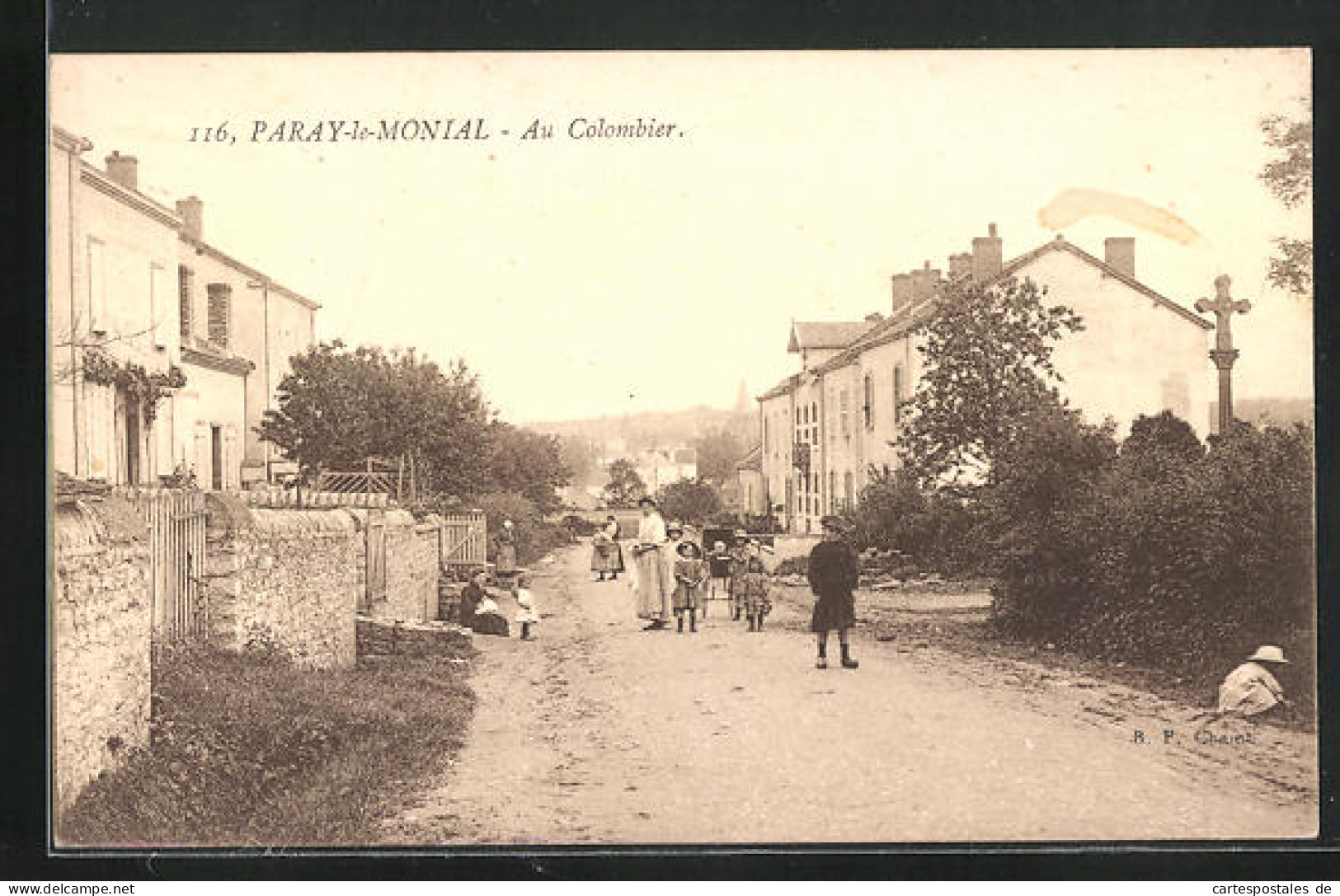 CPA Paray-le-Monial, Au Colombier, Vue De La Rue  - Sonstige & Ohne Zuordnung