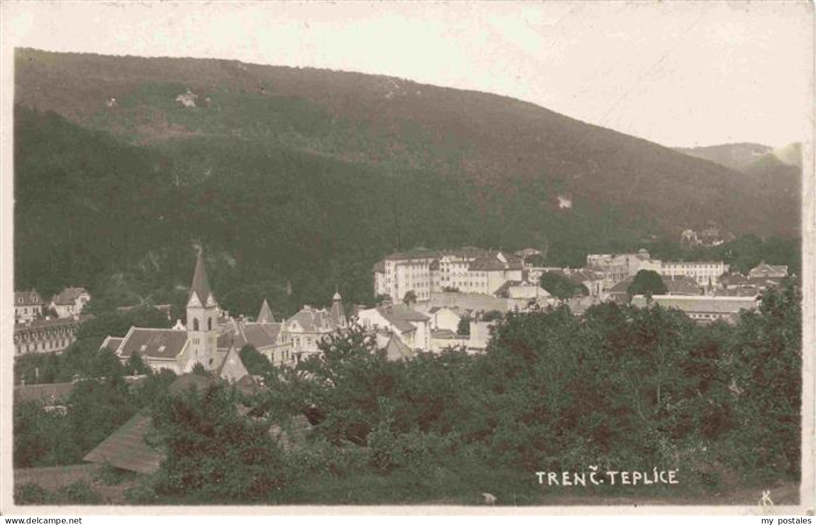 73975708 Trencianske_Teplice_Bad_Trencsenteplicz_SK Panorama - Slovaquie