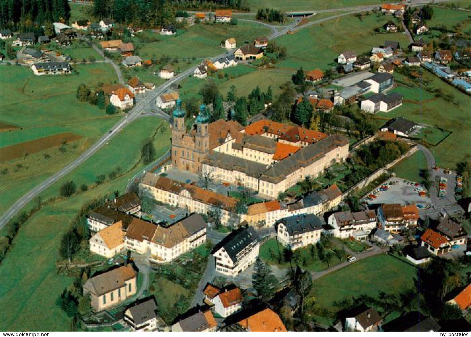 73944829 St_Peter_Schwarzwald Fliegeraufnahme Mit Kirche Und Kloster - St. Peter