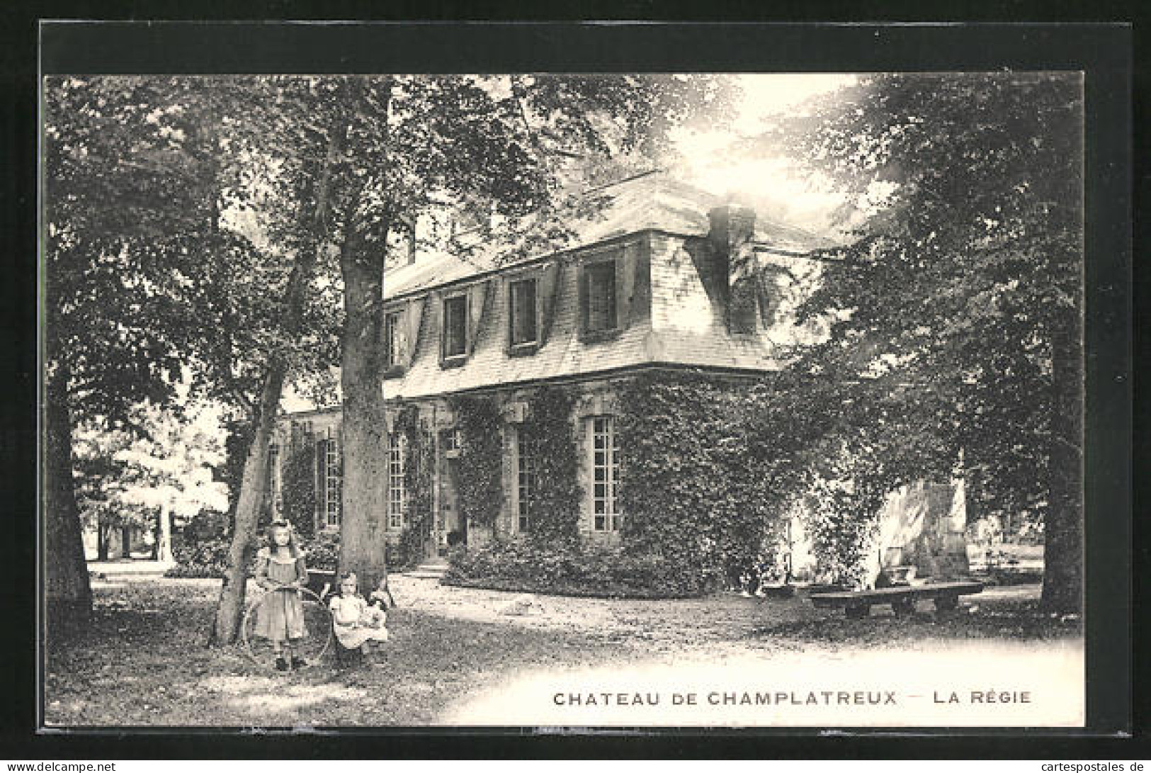 CPA Champlatreux, Des Enfants Am Château  - Andere & Zonder Classificatie