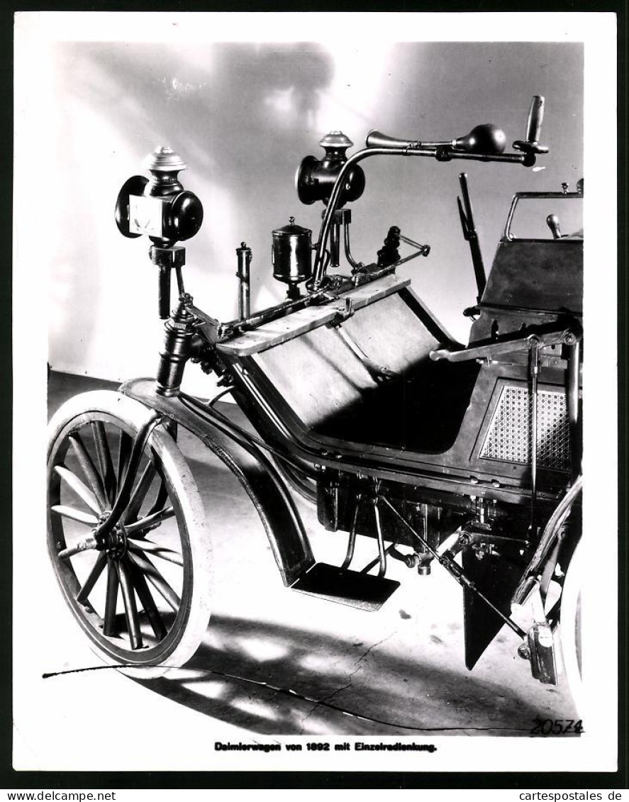 Archiv-Fotografie Auto Daimler Von 1892 Mit Einzelradlenkung  - Auto's