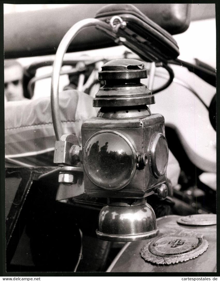 Archiv-Fotografie Auto - Automobil-Detail, Lampe - Laterne - Scheinwerfer, Grossformat 28 X 22cm  - Automobiles