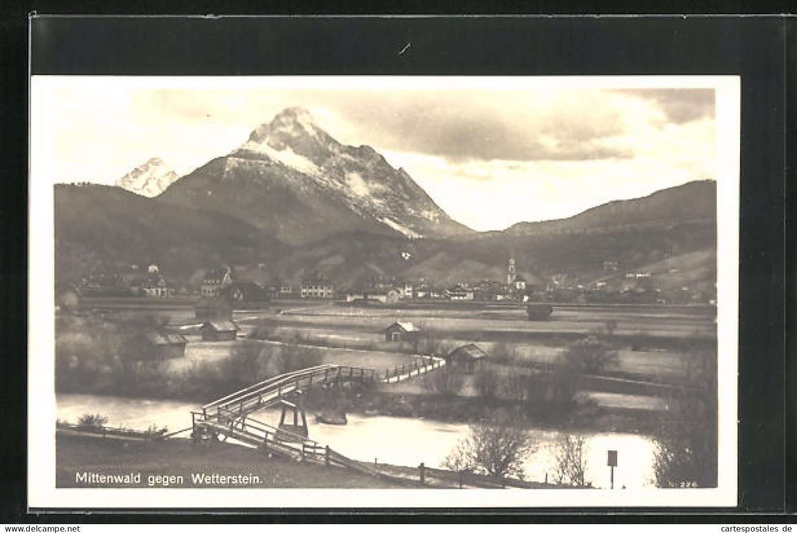 AK Mittenwald, Gesamtansicht Mit Wetterstein  - Mittenwald