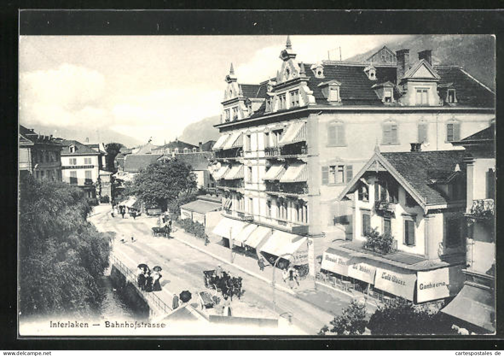 AK Interlaken, Bahnhofstrasse Mit Cafe Ed. Weber  - Interlaken