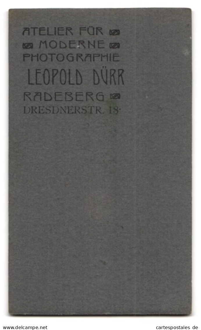 Fotografie Leopold Dürr, Radeberg, Dresdnerstr. 18, Hübsch Gekleidete Dame Mit Herzkette  - Anonieme Personen