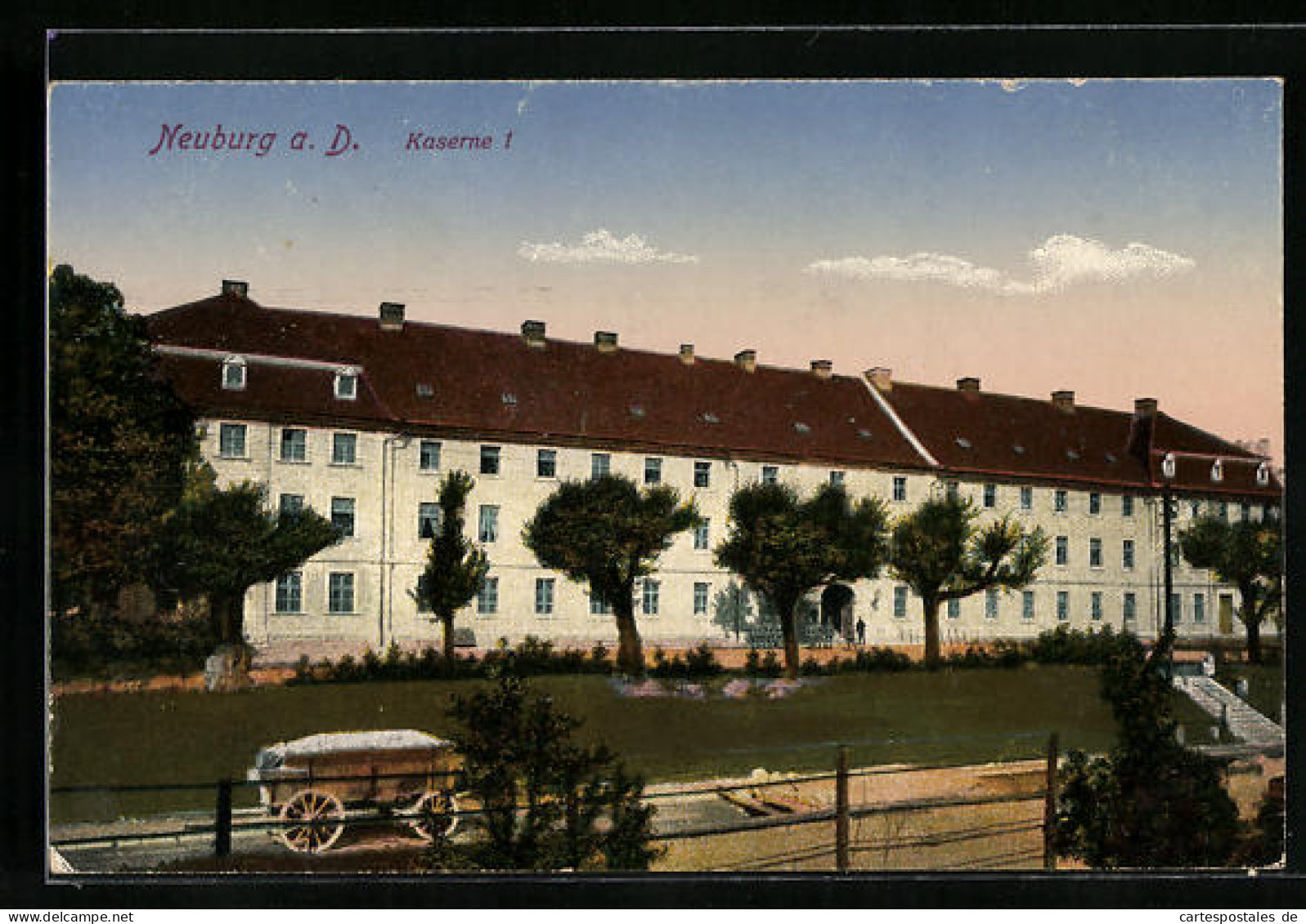AK Neuburg A. D., Kaserne Mit Karren  - Neuburg